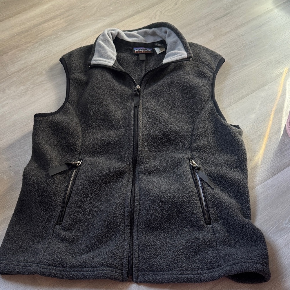 Patagonia Black Fleece Vest size large